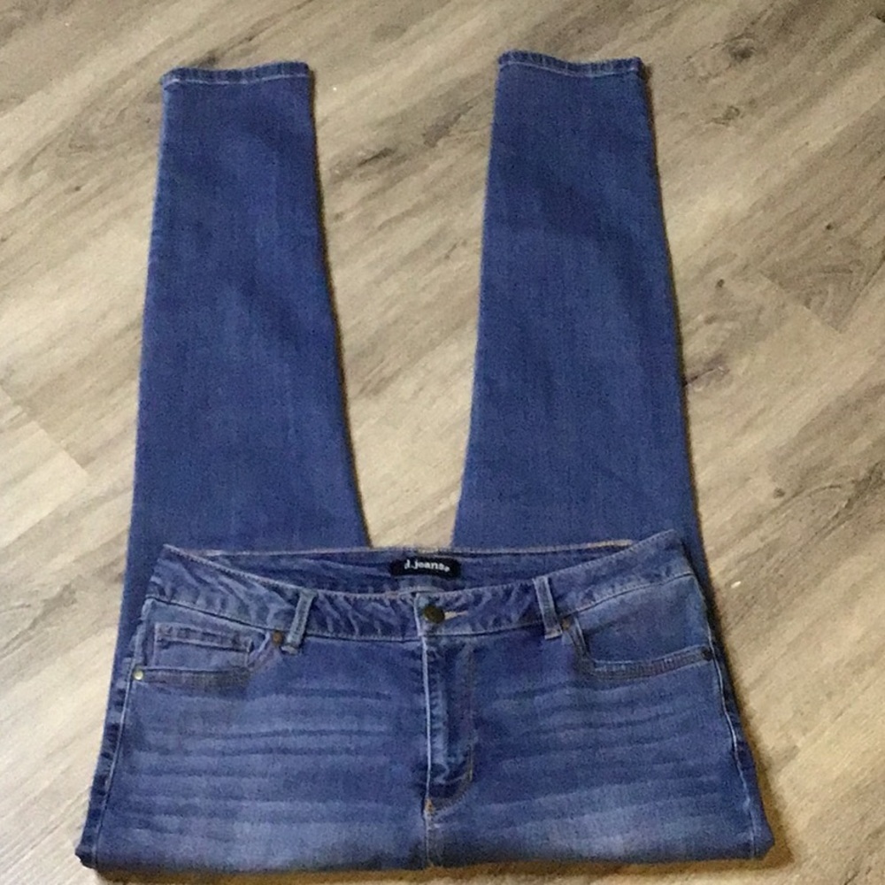 sac731🧵Mid Rise Skinny w/30" Inseam d.jeans Denim Jeans